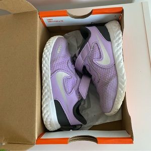 Size 7 Toddler Nikes